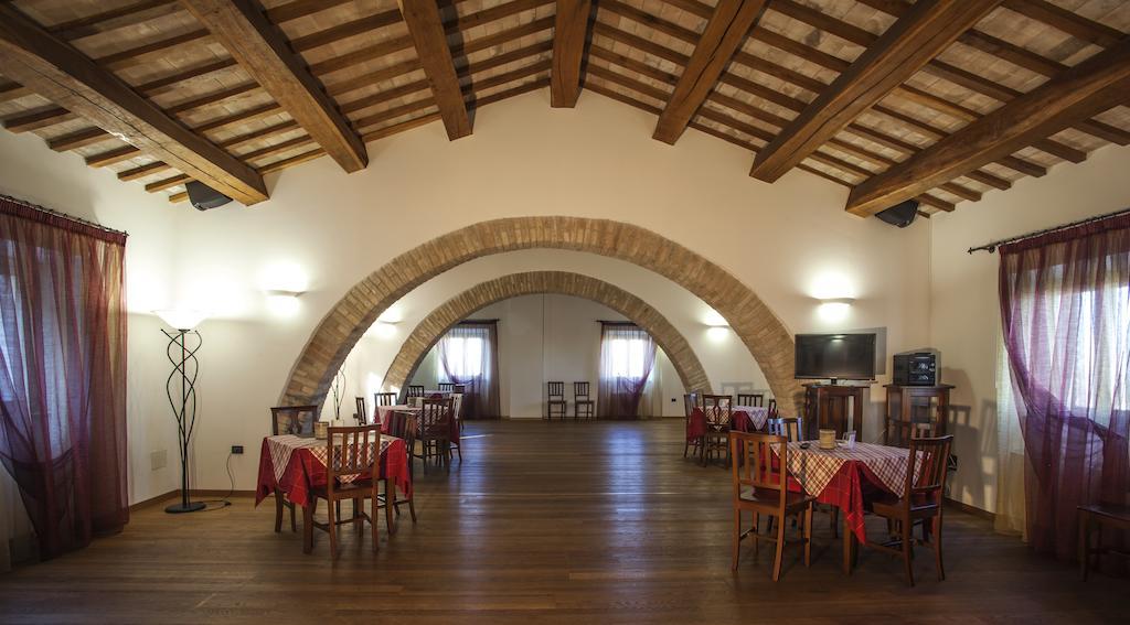 Il Ristoro Del Viandante Hotel Offagna Kültér fotó