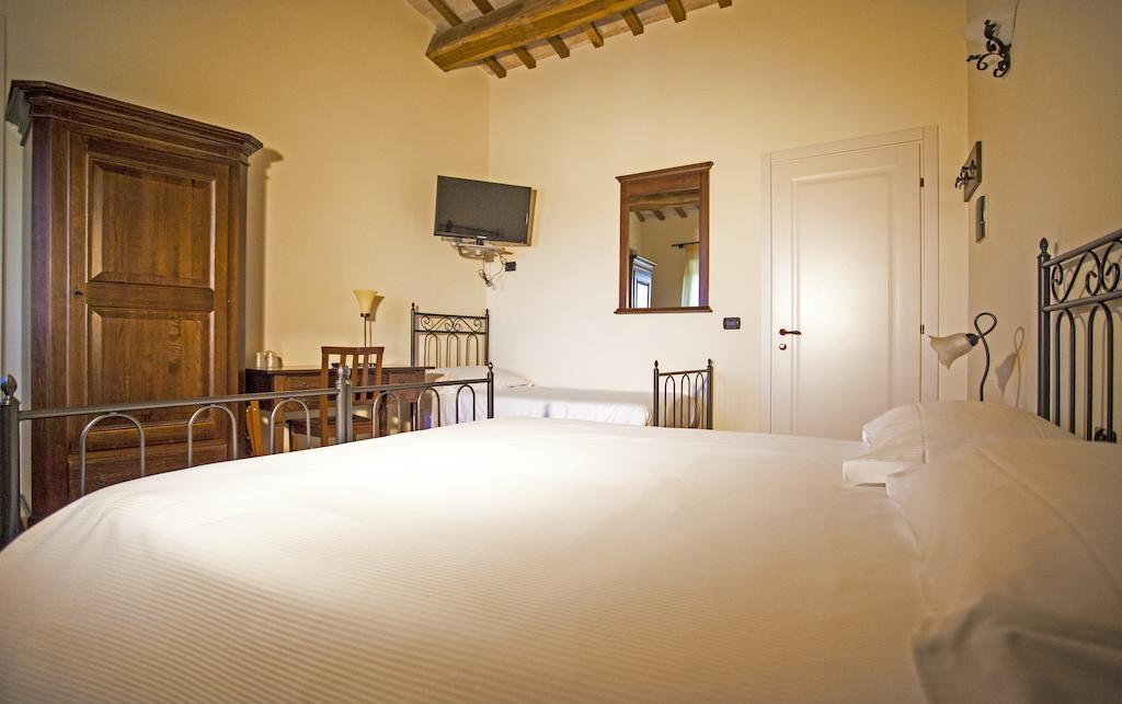 Il Ristoro Del Viandante Hotel Offagna Szoba fotó