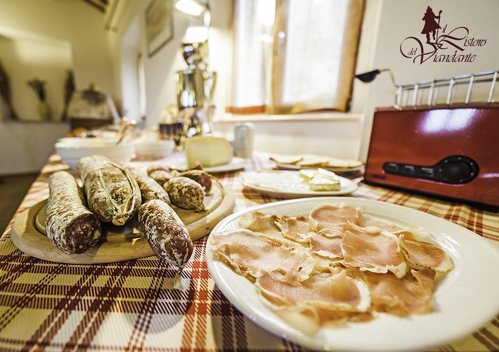 Il Ristoro Del Viandante Hotel Offagna Kültér fotó