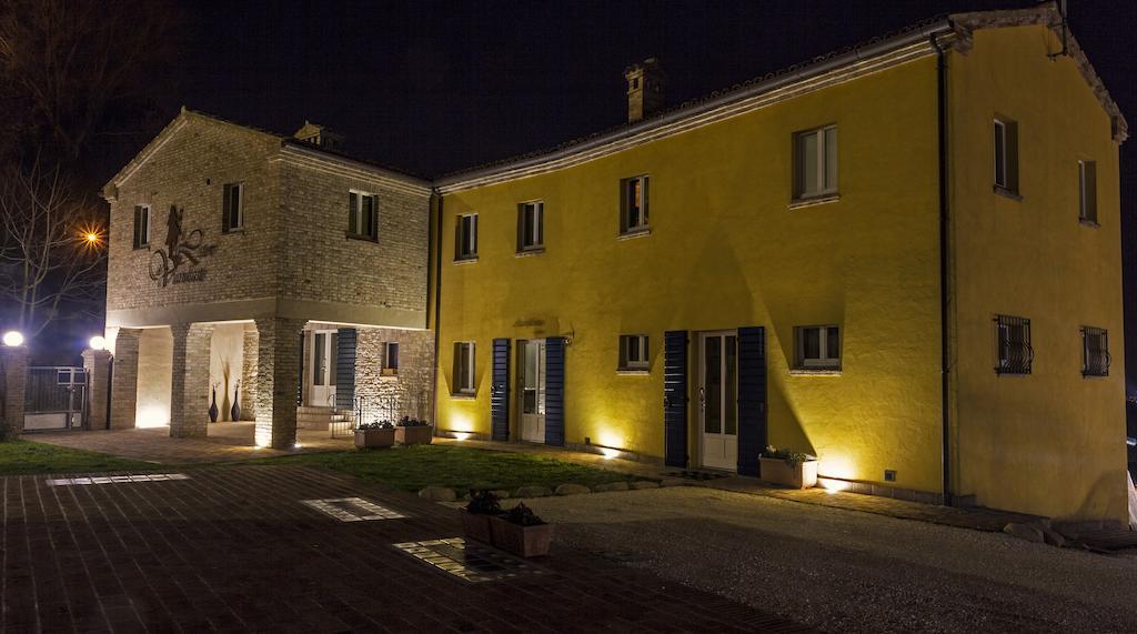 Il Ristoro Del Viandante Hotel Offagna Kültér fotó